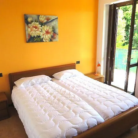 Monica Apartment